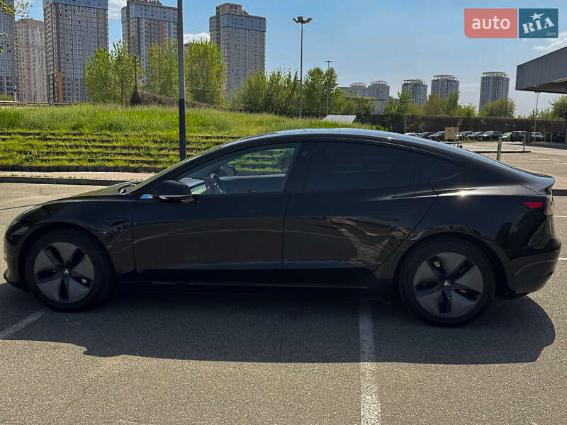 Седан Tesla Model 3 2019 в Киеве
