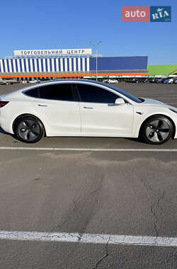 Седан Tesla Model 3 2018 в 