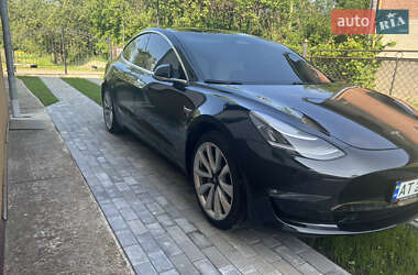 Седан Tesla Model 3 2018 в 