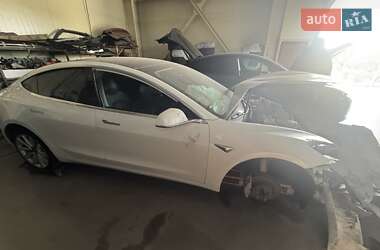 Tesla Model 3 2019 Tesla Model 3 2019