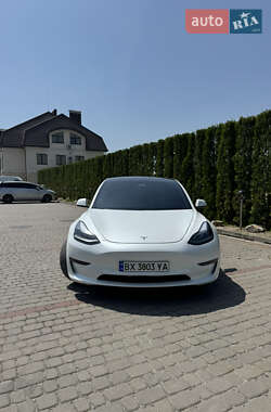 Седан Tesla Model 3 2021 в Дунаевцах