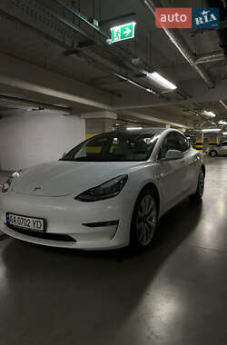 Седан Tesla Model 3 2019 в Киеве