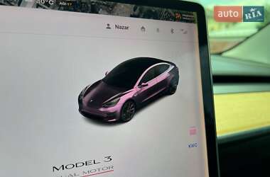 Седан Tesla Model 3 2020 в 