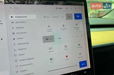 Седан Tesla Model 3 2020 в 
