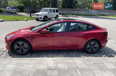 Седан Tesla Model 3 2021 в 