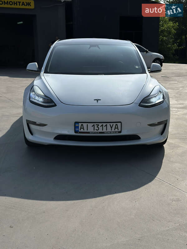 Седан Tesla Model 3 2018 в Белой Церкви