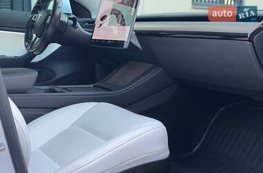 Седан Tesla Model 3 2019 в 