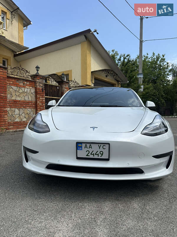 Седан Tesla Model 3 2023 в Киеве фото 4 Седан Tesla Model 3 2023 в Киеве