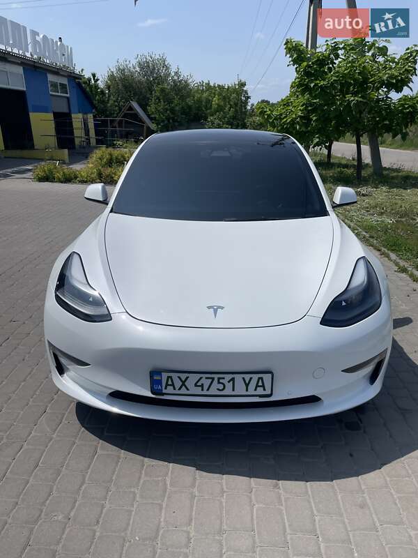 Седан Tesla Model 3 2022 в Харькове