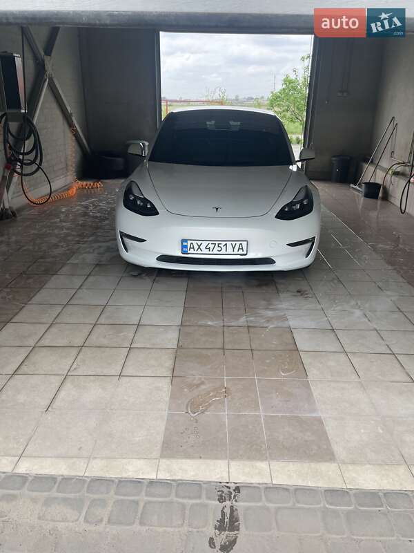 Седан Tesla Model 3 2022 в Харькове