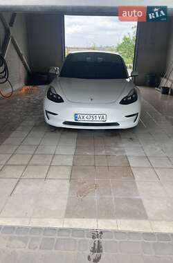 Tesla Model 3 2022