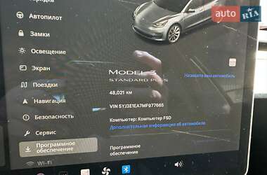 Седан Tesla Model 3 2021 в 