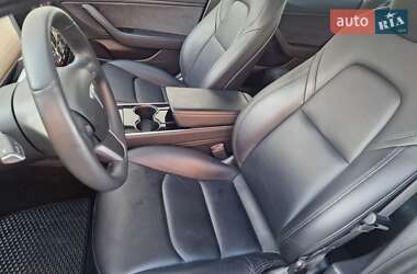 Седан Tesla Model 3 2020 в 