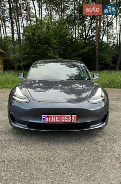 Седан Tesla Model 3 2019 в 