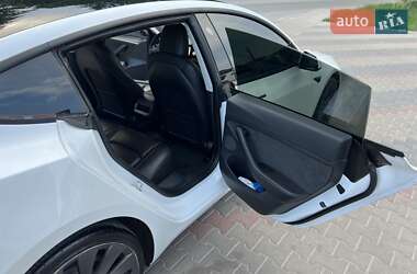 Седан Tesla Model 3 2021 в Виннице