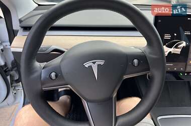 Седан Tesla Model 3 2021 в Виннице