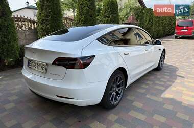 Седан Tesla Model 3 2023 в 