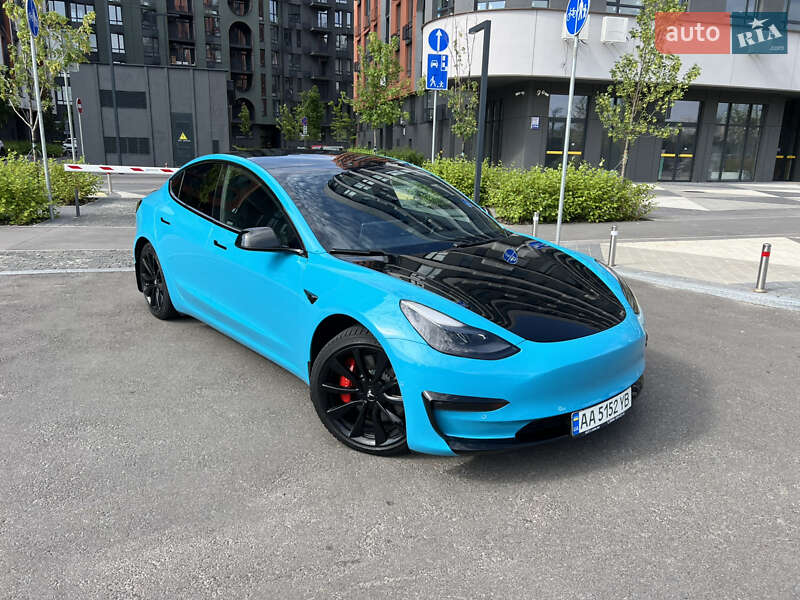Седан Tesla Model 3 2019 в Києві