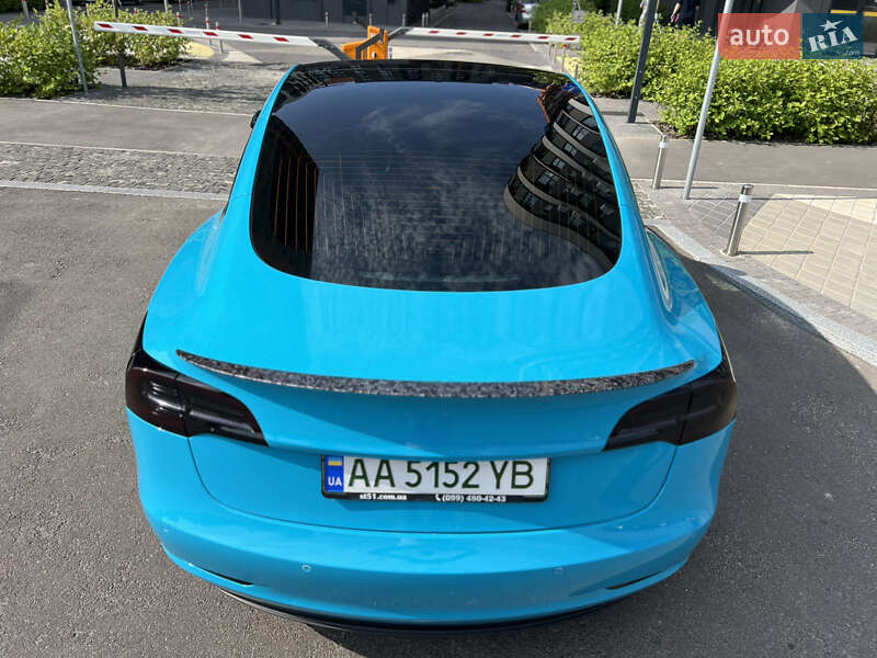 Седан Tesla Model 3 2019 в Києві