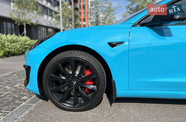 Седан Tesla Model 3 2019 в 