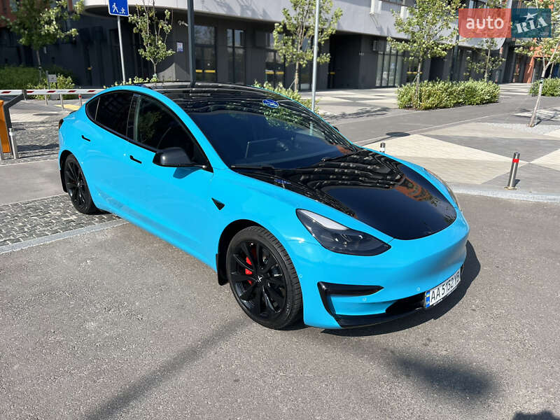 Седан Tesla Model 3 2019 в Києві