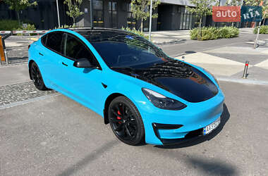 Седан Tesla Model 3 2019 в 