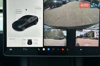 Седан Tesla Model 3 2021 в 