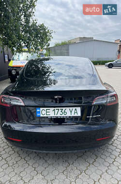 Седан Tesla Model 3 2023 в 