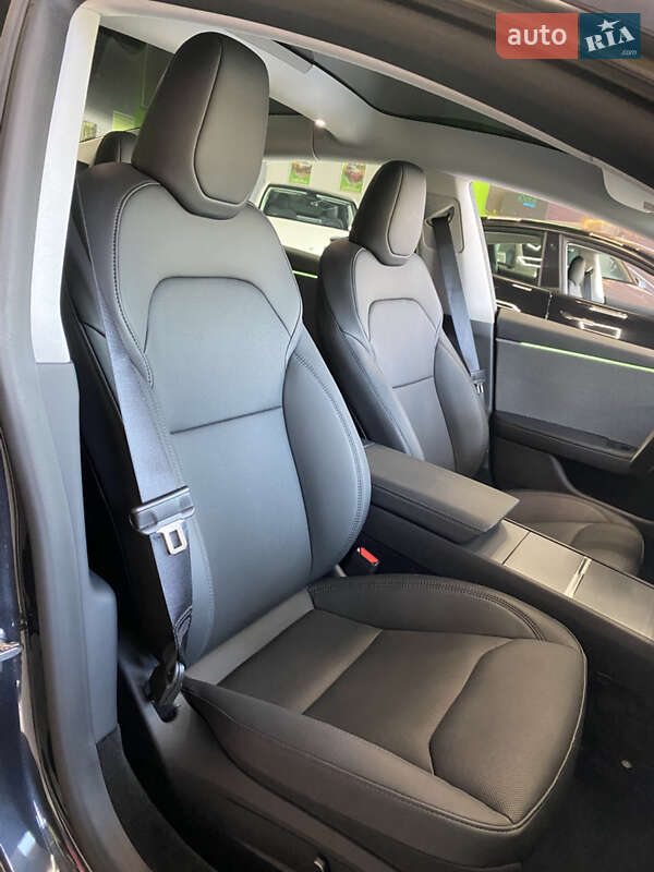 Седан Tesla Model 3 2024 в Киеве фото 40 Седан Tesla Model 3 2024 в Киеве