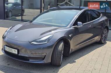 Tesla Model 3 2020