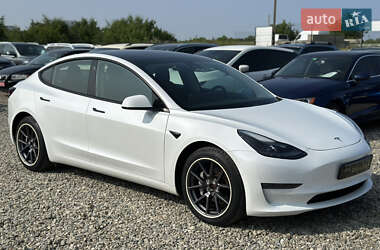 Седан Tesla Model 3 2021 в Івано-Франківську
