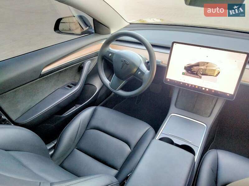 Седан Tesla Model 3 2023 в Белой Церкви