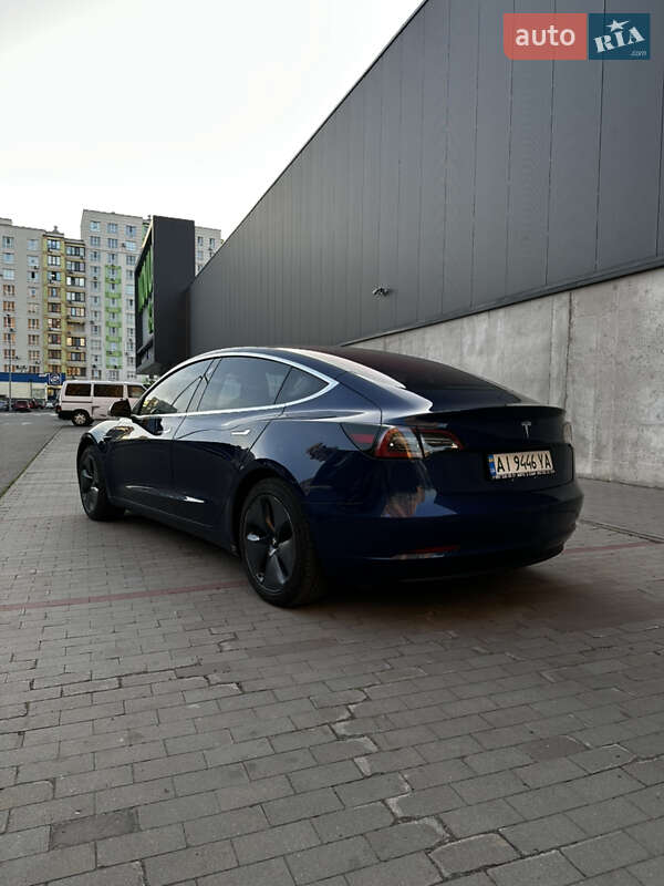 Седан Tesla Model 3 2018 в Києві