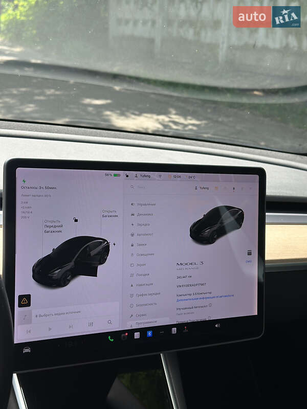 Седан Tesla Model 3 2018 в Рівному