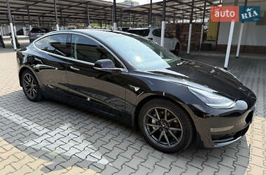 Седан Tesla Model 3 2019 в 
