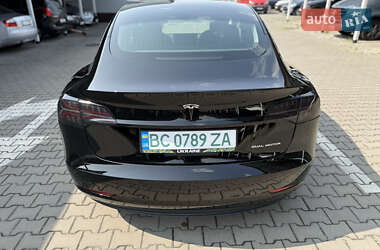Седан Tesla Model 3 2019 в 