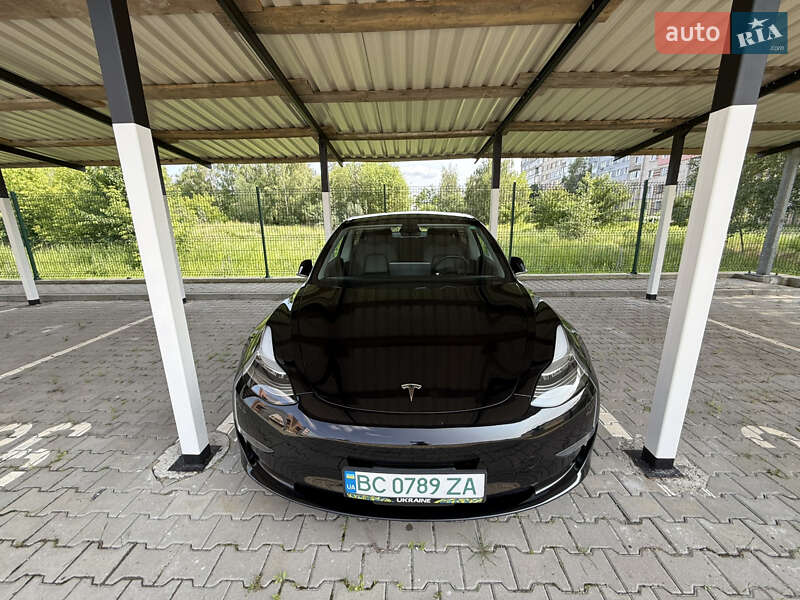 Седан Tesla Model 3 2019 в Шептицькому фото 38 Седан Tesla Model 3 2019 в Шептицькому