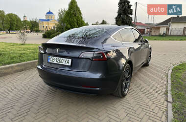 Седан Tesla Model 3 2019 в 