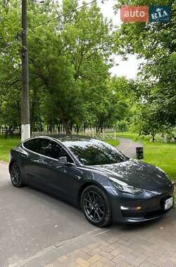 Седан Tesla Model 3 2018 в 