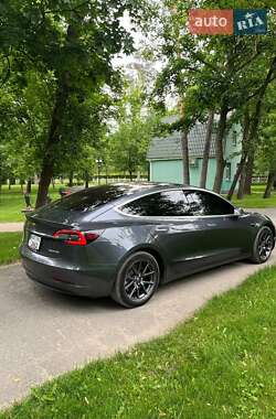 Седан Tesla Model 3 2018 в 