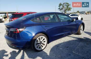 Седан Tesla Model 3 2022 в Киеве