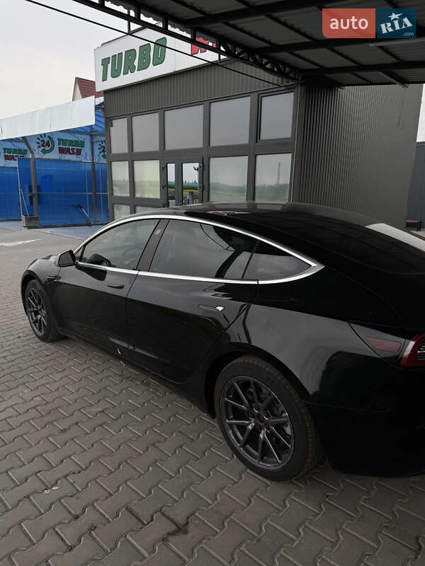 Седан Tesla Model 3 2020 в Каменец-Подольском фото 2 Седан Tesla Model 3 2020 в Каменец-Подольском