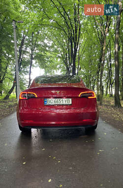 Седан Tesla Model 3 2018 в 