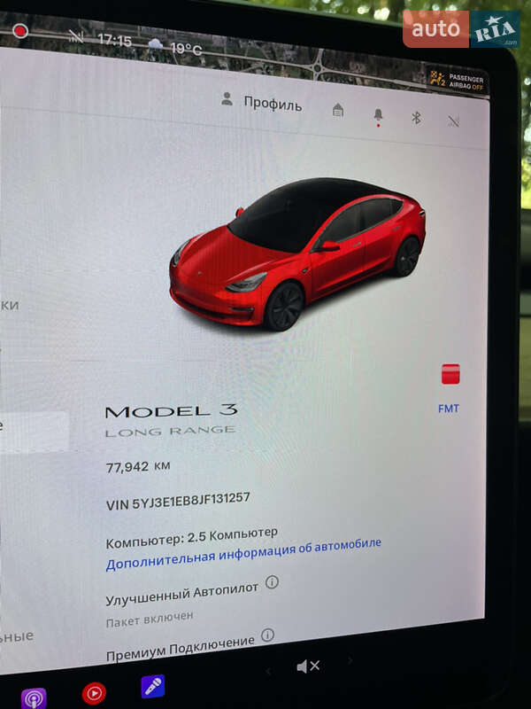 Седан Tesla Model 3 2018 в Львове