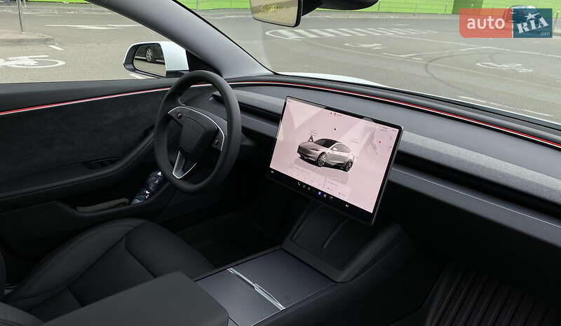 Седан Tesla Model 3 2024 в Киеве фото 15 Седан Tesla Model 3 2024 в Киеве
