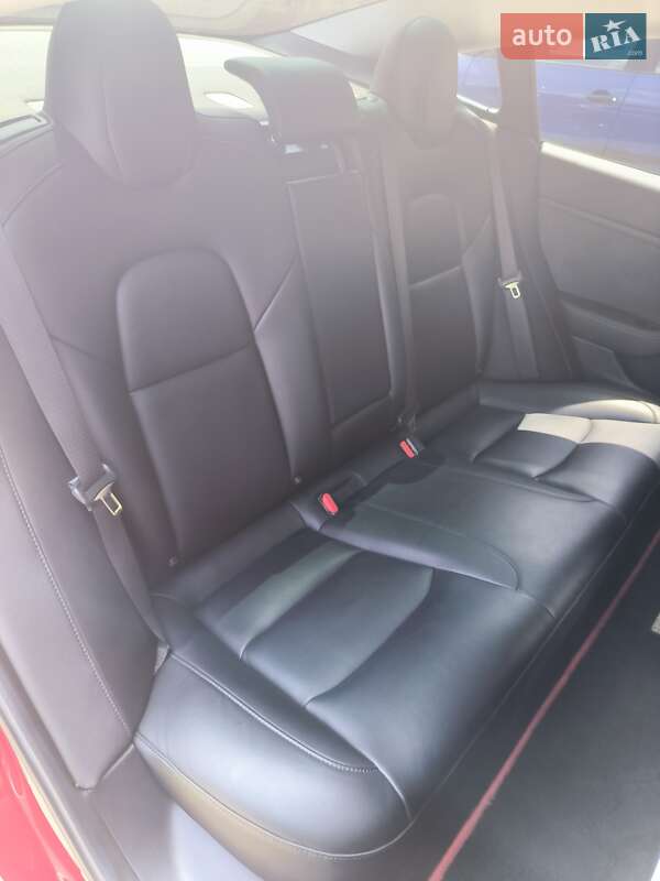 Седан Tesla Model 3 2019 в Чернігові фото 12 Седан Tesla Model 3 2019 в Чернігові