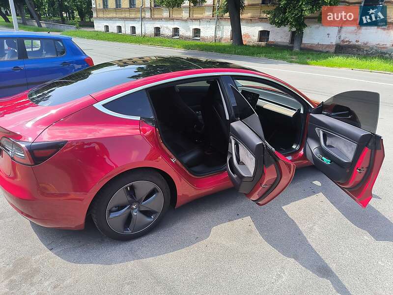Седан Tesla Model 3 2019 в Чернігові фото 8 Седан Tesla Model 3 2019 в Чернігові