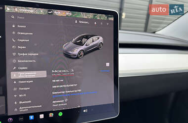 Седан Tesla Model 3 2019 в 