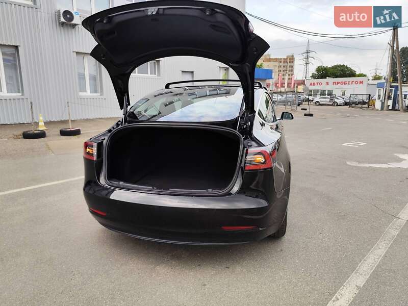 Седан Tesla Model 3 2019 в Києві фото 25 Седан Tesla Model 3 2019 в Києві