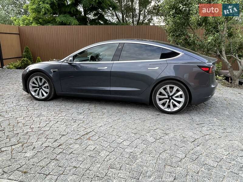Седан Tesla Model 3 2019 в Києві
